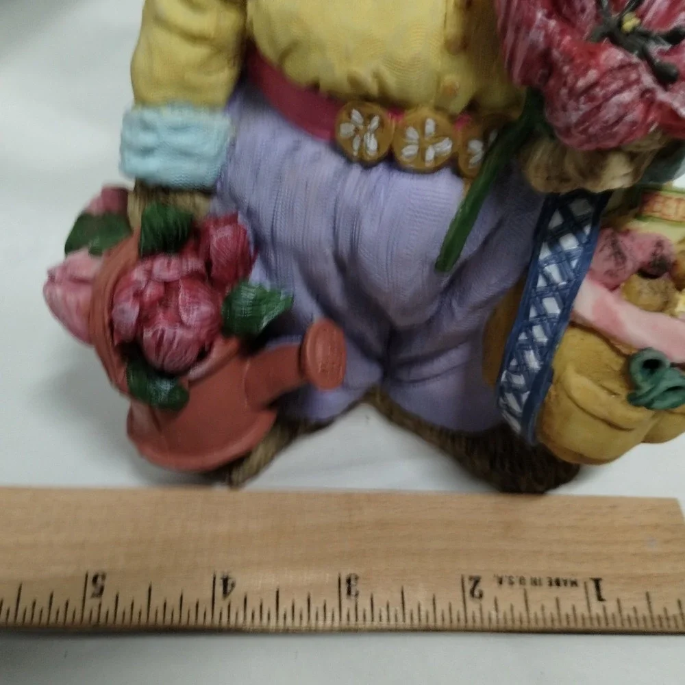 Vintage Style Resin Easter Bunny Figurine Set‎ Spring Rabbit Couple Decor 2pc